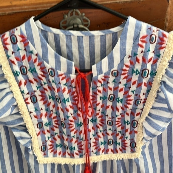 Women’s Blue And White Striped Blouse With Embroidery Size Large NWOT - Picture 3 of 8